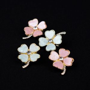Brooch / Small flower with rhinestones / Different shades