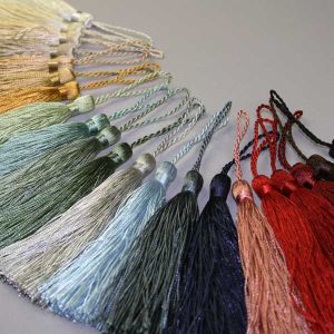 Tassel / Different shades