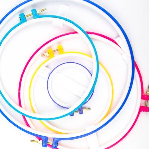 Plastic embroidery hoops / Different sizes