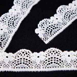 Stretch lace 28 mm / 030 White