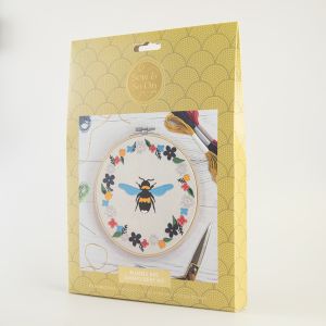 Embroidery kit / Bumble Bee