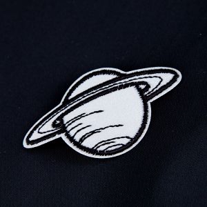 Triigitav helkurmotiiv / Saturn